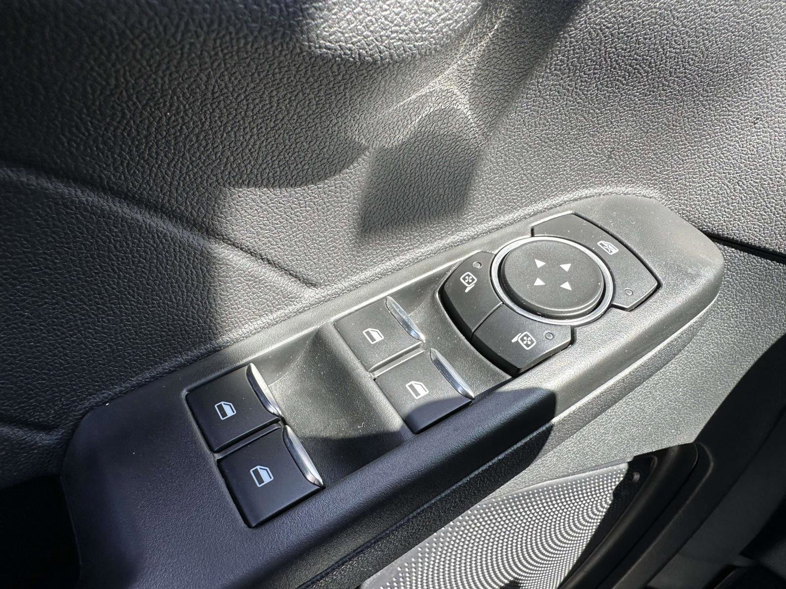 Certified 2022 Ford Escape SEL AWD/4WD image 35