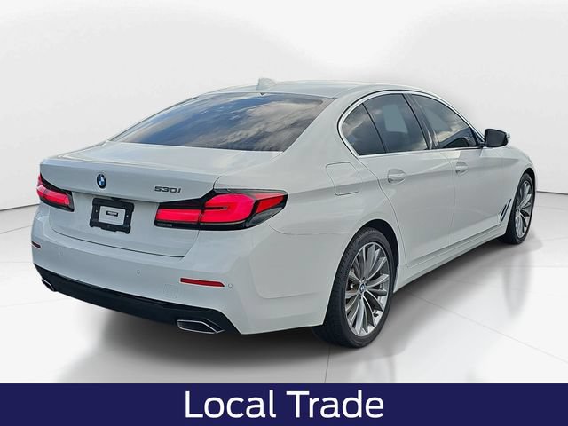 Used 2023 BMW 530i w/ Convenience Package RWD image 4