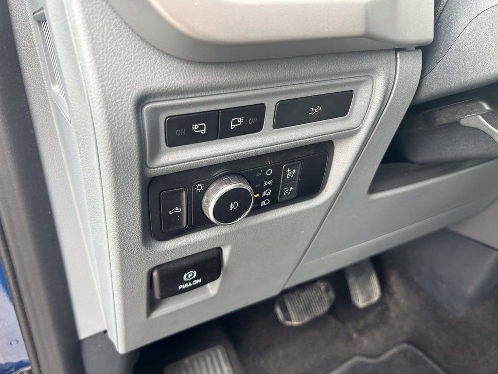 Certified 2022 Ford F150 XLT w/ Equipment Group 302A High image 11