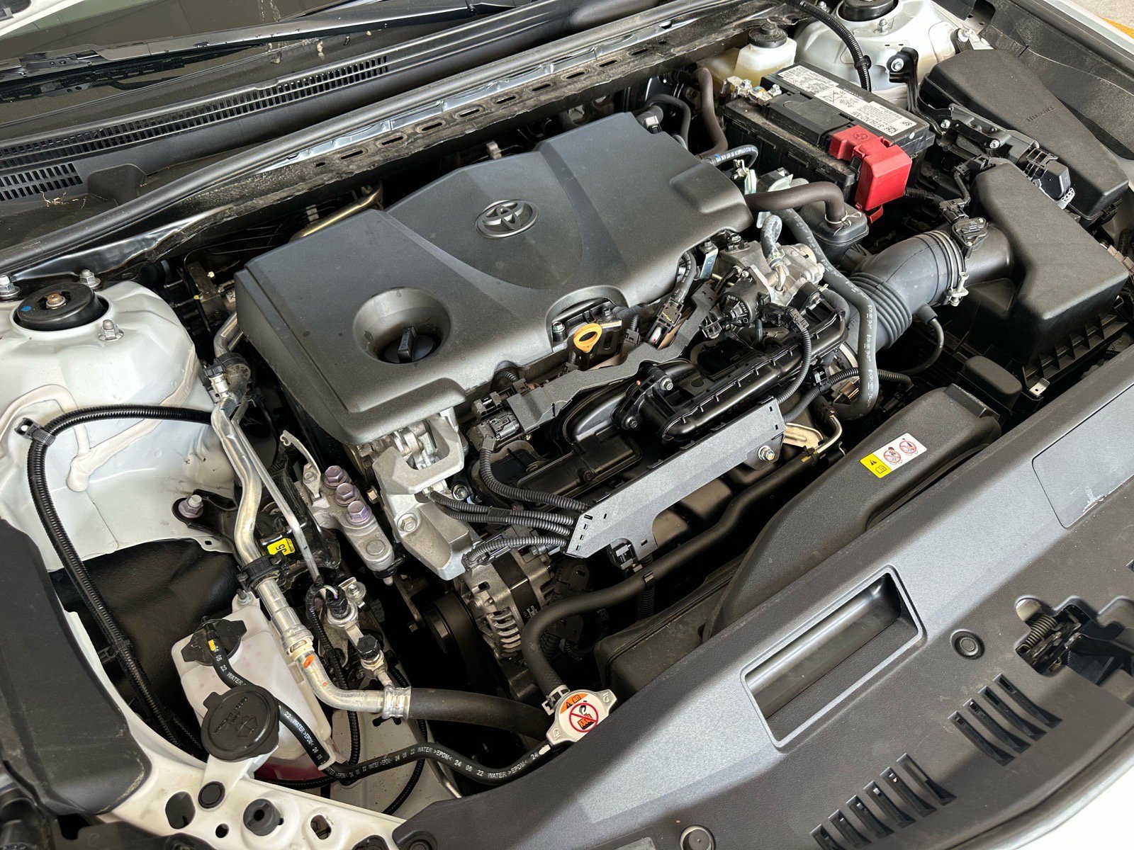 Used 2023 Toyota Camry SE w/ Convenience Package image 13