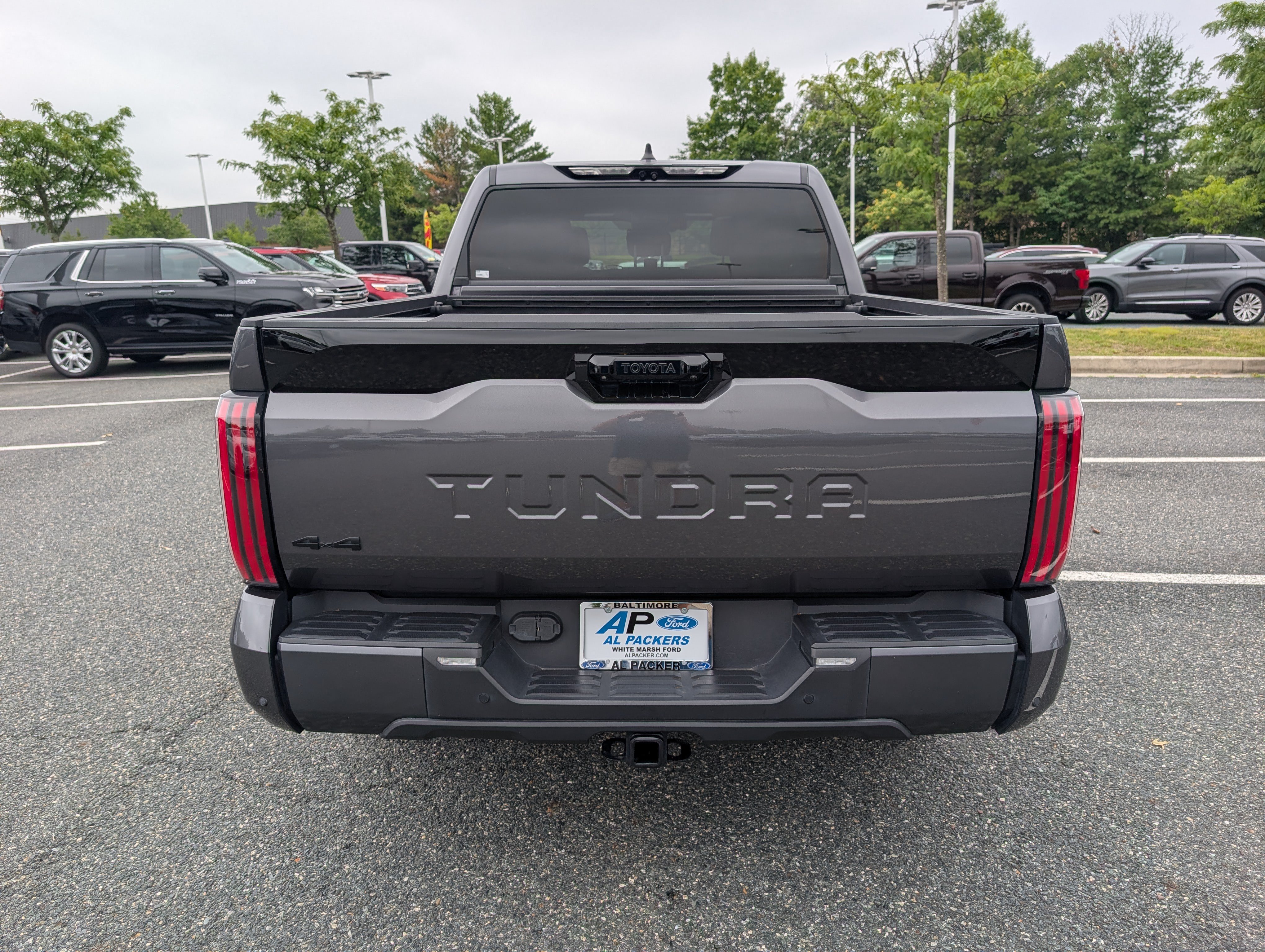 Used 2024 Toyota Tundra Platinum AWD/4WD image 4