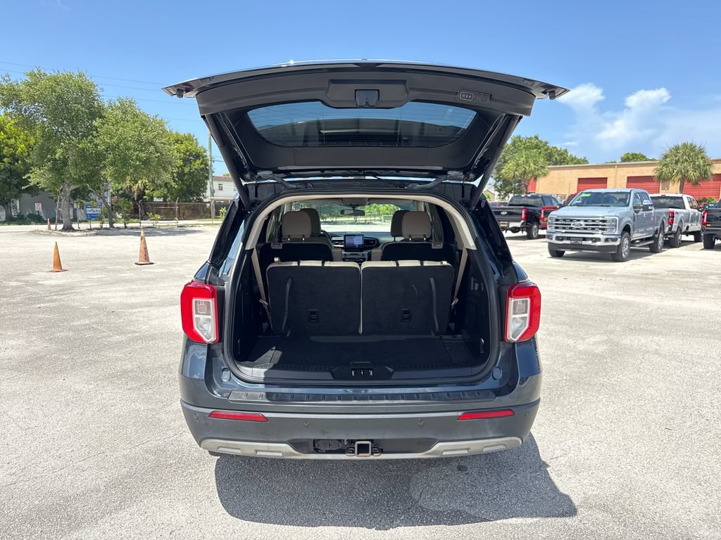 Certified 2023 Ford Explorer XLT w/ Equipment Group 202A RWD image 29