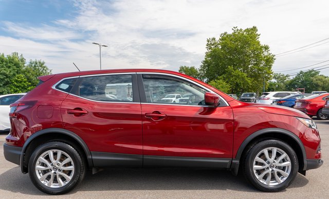 Used 2022 Nissan Rogue Sport S AWD/4WD image 5