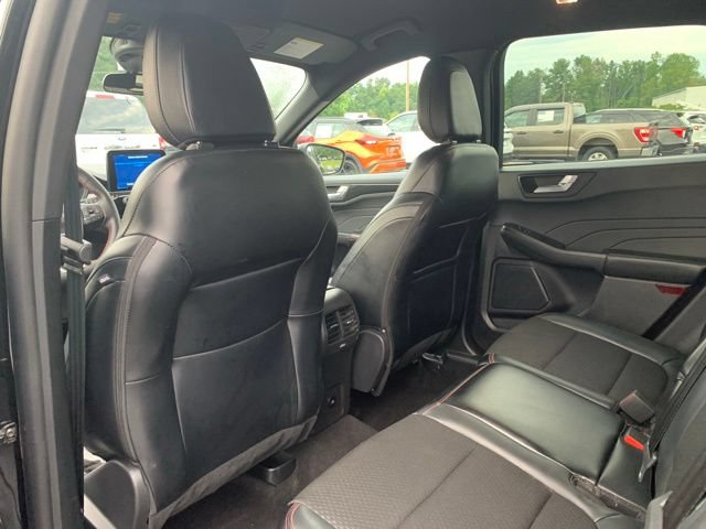 Certified 2025 Ford Escape ST-Line Select AWD/4WD image 18