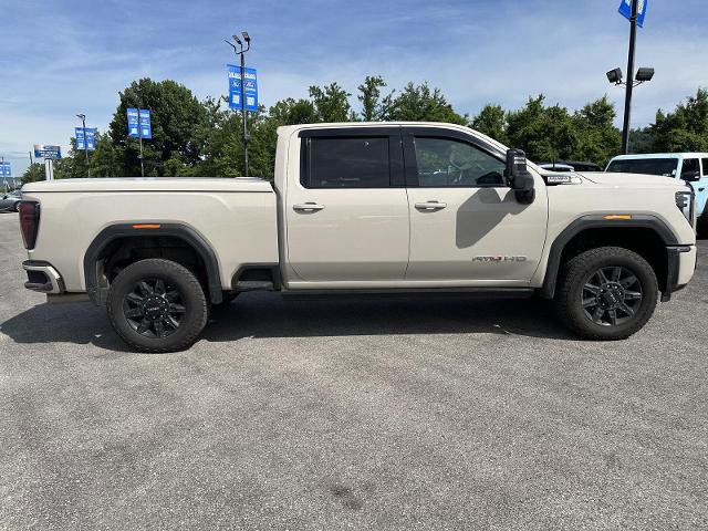 Used 2026 GMC Sierra 2500 AT4 w/ AT4 Premium Plus Package AWD/4WD image 7