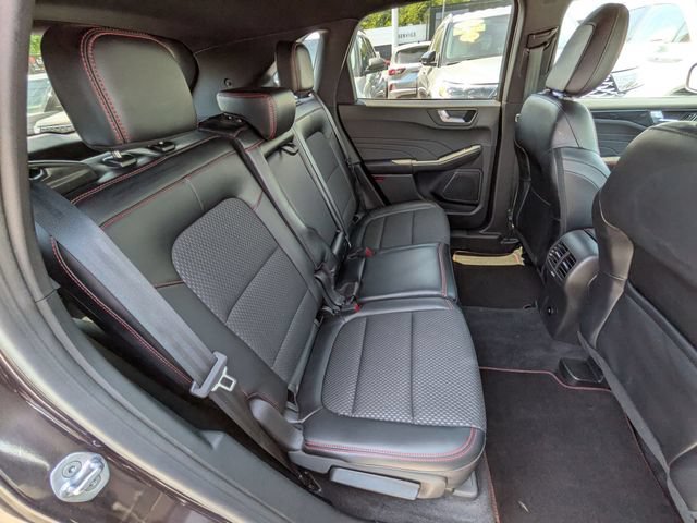 Certified 2023 Ford Escape ST-Line w/ Tech Pack #1 AWD/4WD image 19