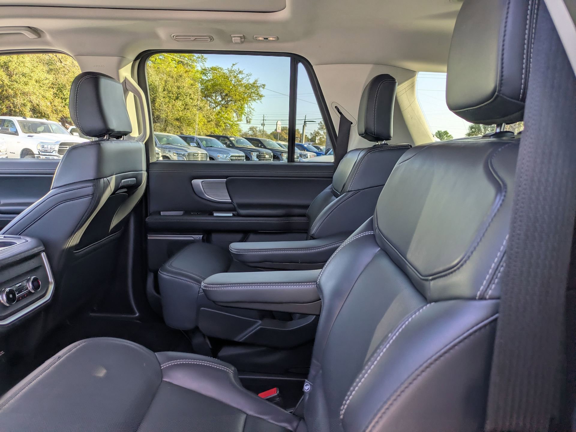 Certified 2025 Ford Expedition Max Platinum image 88