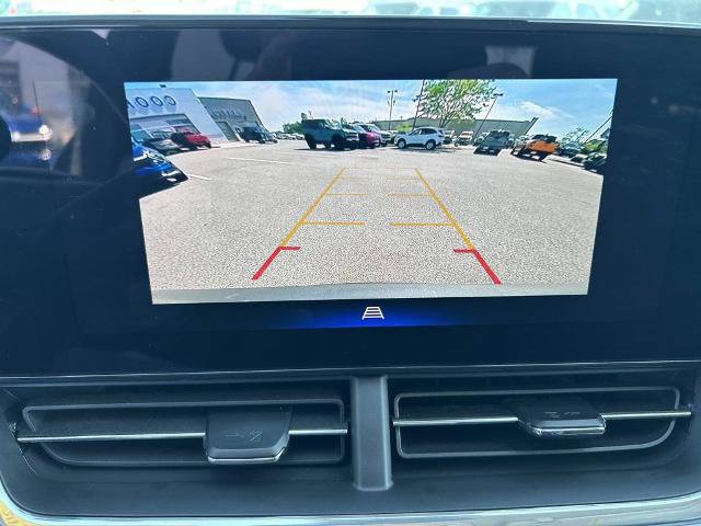 Used 2024 Chevrolet Trax LT w/ Driver Confidence Package FWD image 31