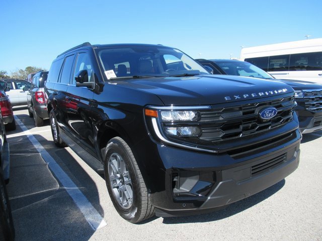 Certified 2025 Ford Expedition Max Active image 3