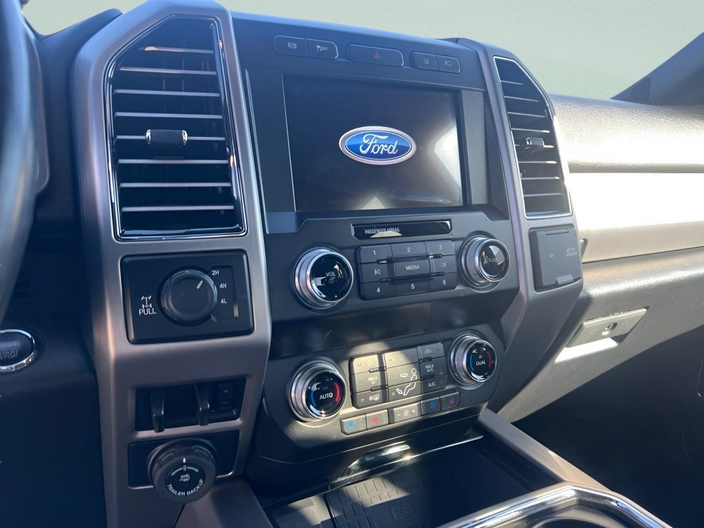Certified 2021 Ford F350 Platinum AWD/4WD image 21