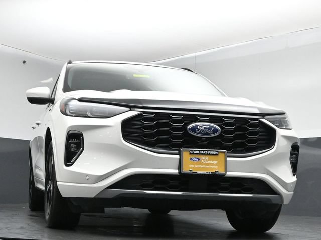 Certified 2023 Ford Escape ST-Line Elite w/ Class II Trailer Tow Package AWD/4WD image 39