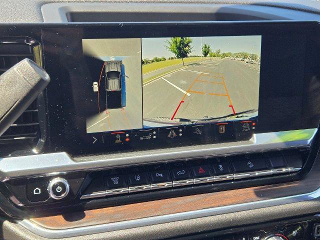 Used 2024 GMC Sierra 2500 SLT w/ SLT Premium Package AWD/4WD image 31