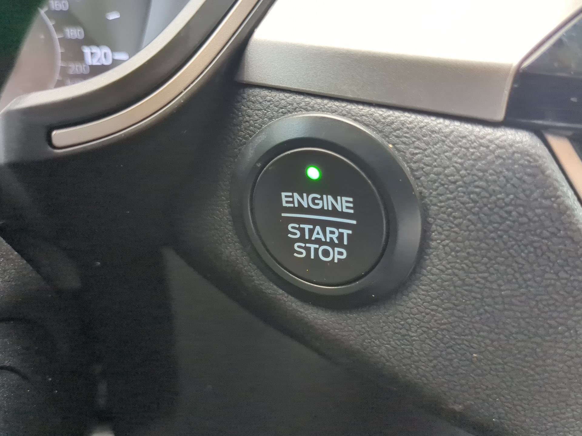 Certified 2020 Ford Escape SEL FWD image 67