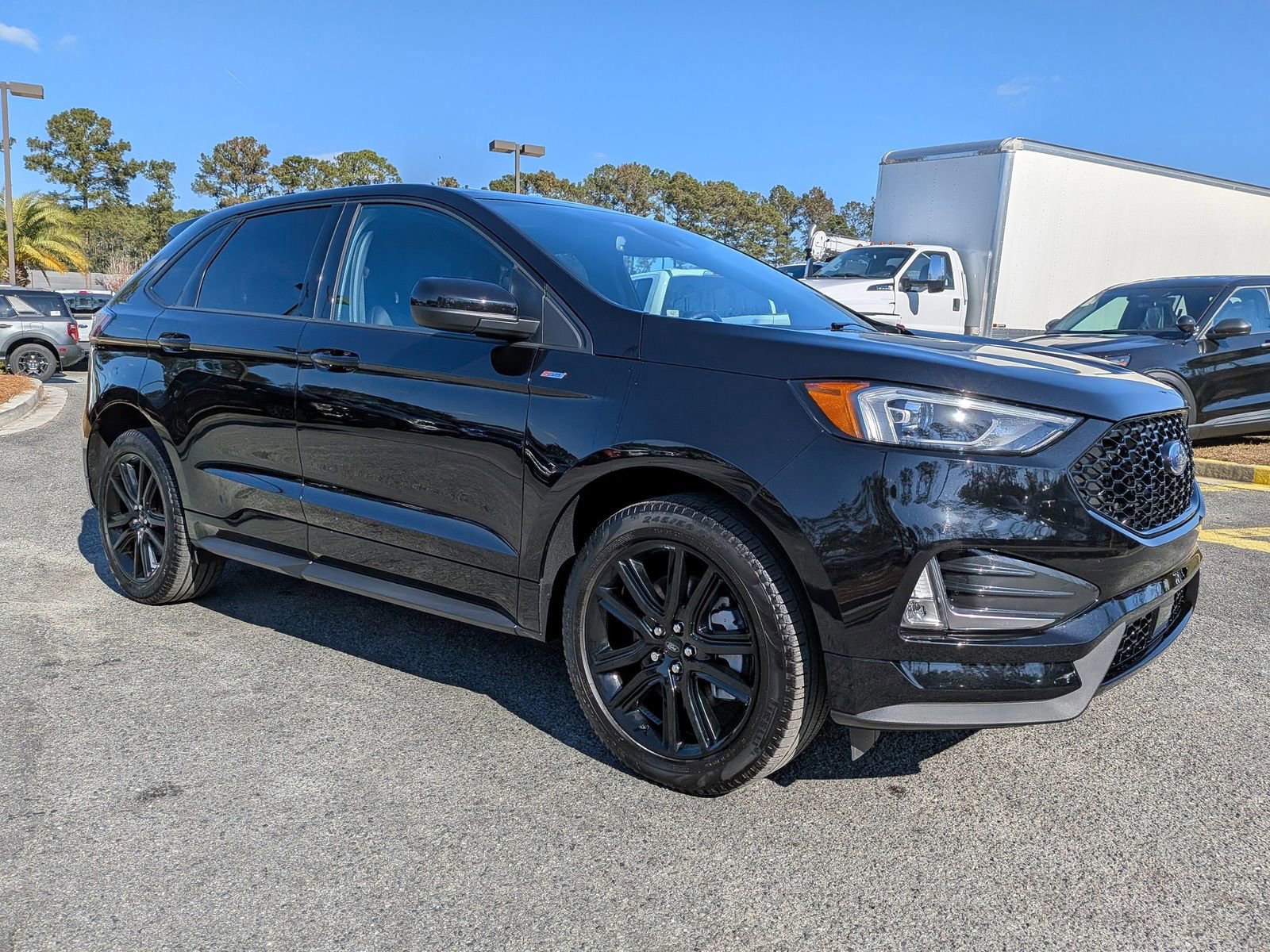Certified 2024 Ford Edge ST-Line image 8
