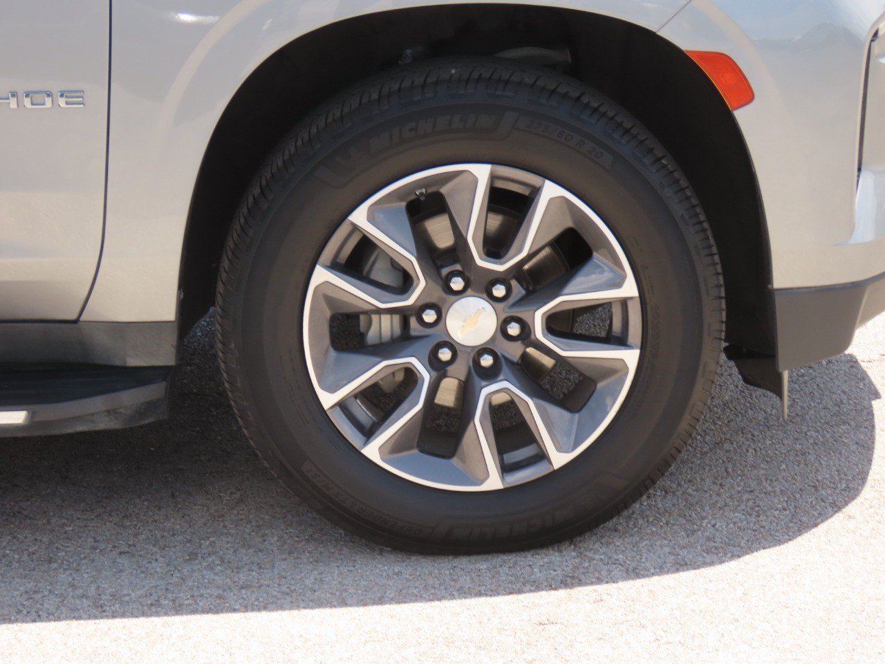 Used 2023 Chevrolet Tahoe LT w/ LT Signature Plus Package RWD image 7