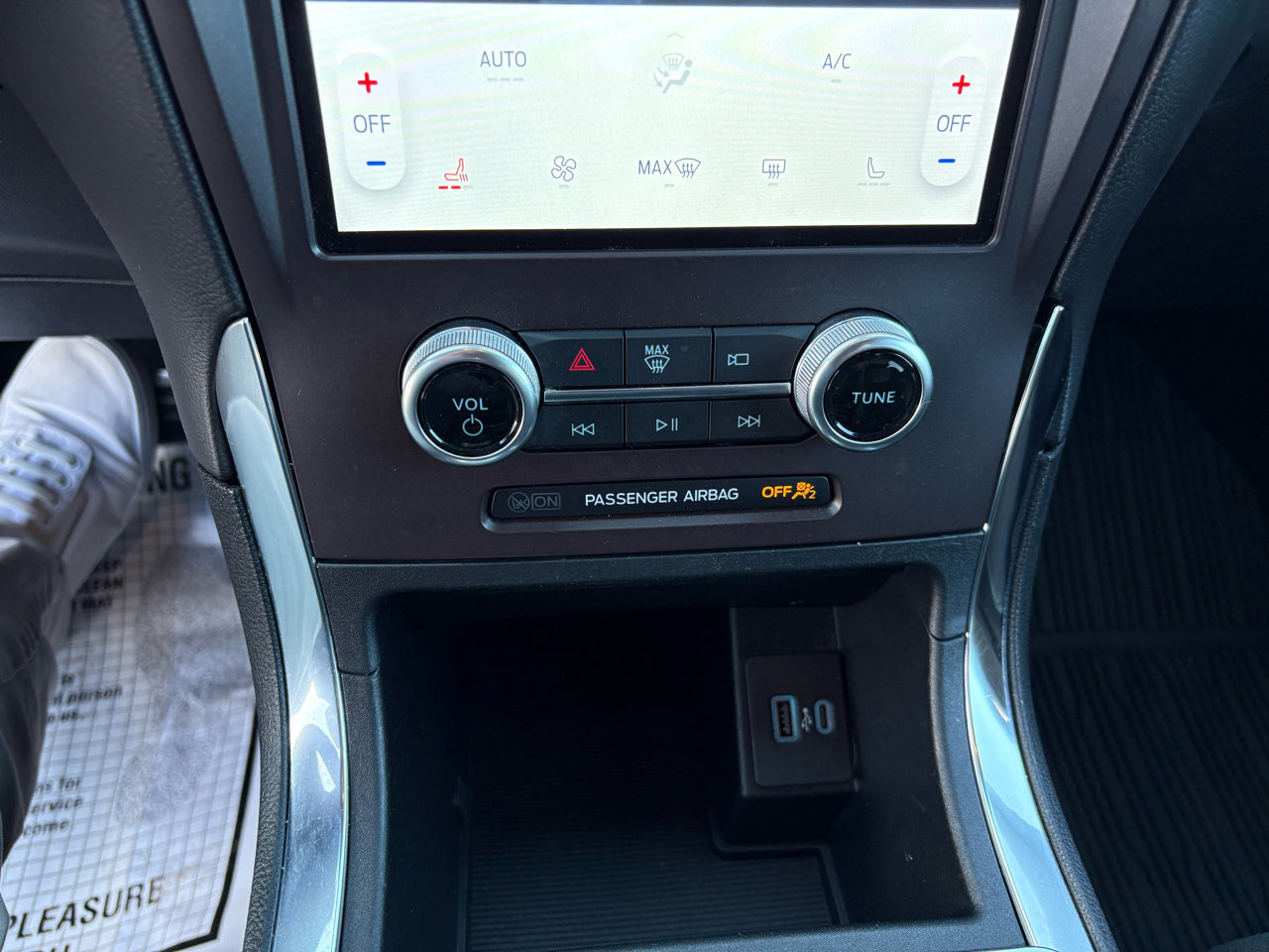 Certified 2021 Ford Edge ST image 31