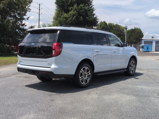 Certified 2025 Ford Expedition Max Active AWD/4WD image 4