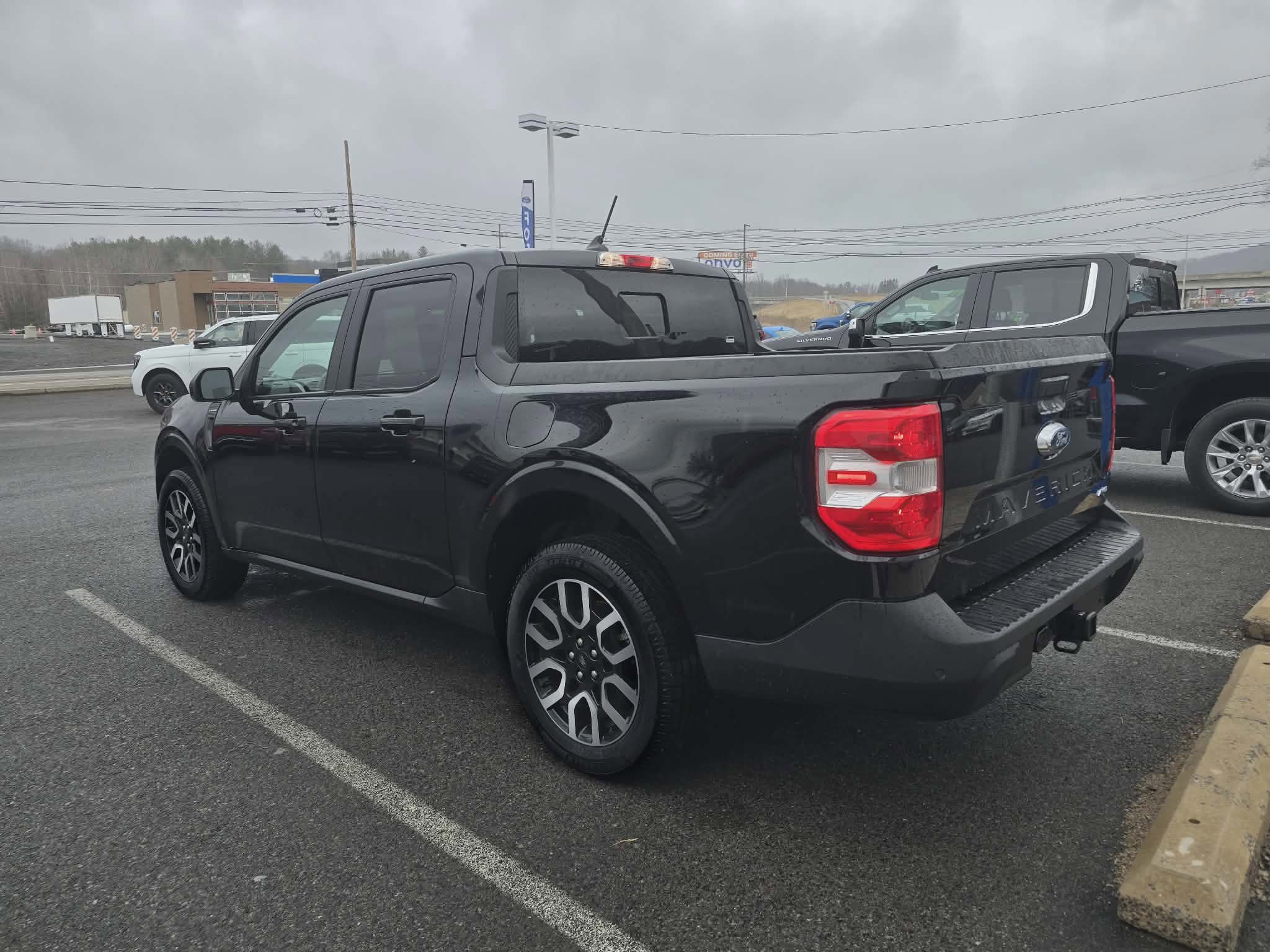 Certified 2024 Ford Maverick Lariat w/ 4K Tow Package AWD/4WD image 6