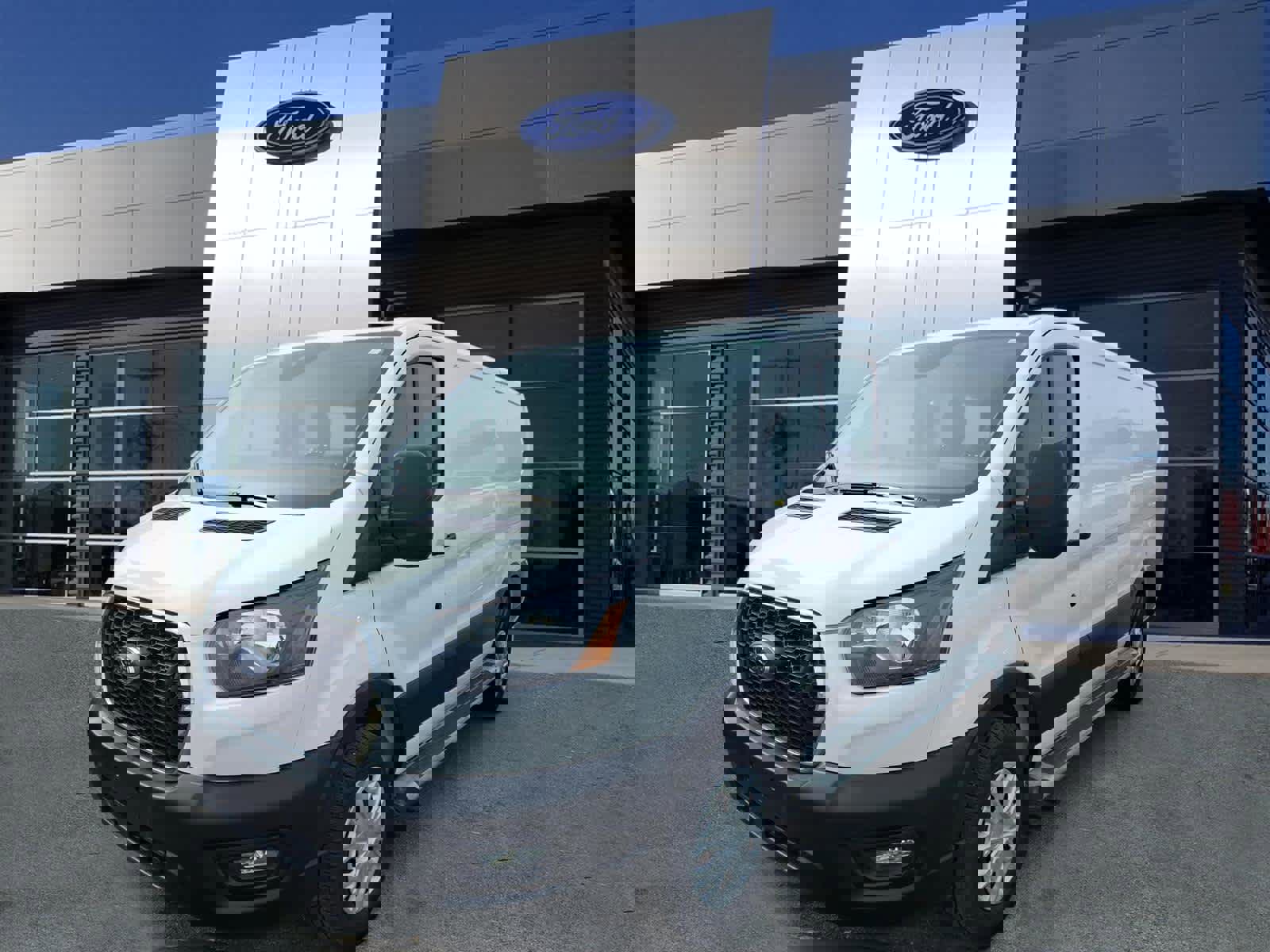 Certified 2023 Ford Transit 250 Low Roof w/ Exterior Upgrade Package image 4