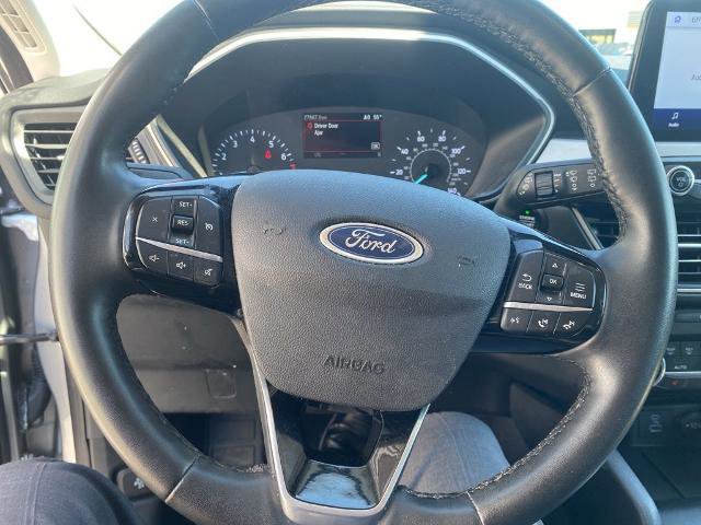 Certified 2022 Ford Escape SE w/ SE Sport Appearance Package AWD/4WD image 16