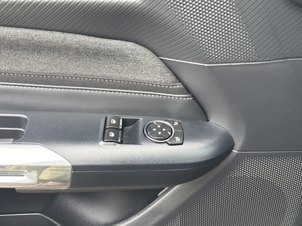 Certified 2025 Ford Mustang Coupe image 18