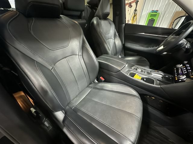 Used 2023 INFINITI QX60 Sensory w/ Vision Package AWD/4WD image 32