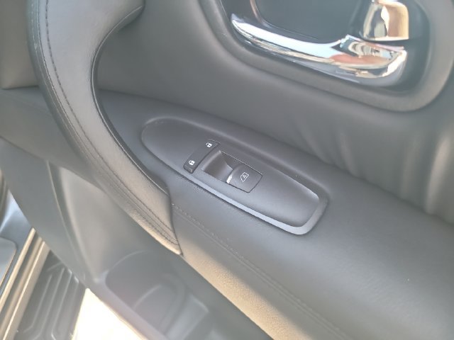 Used 2024 Nissan Armada SL w/ Midnight Edition Package AWD/4WD image 33