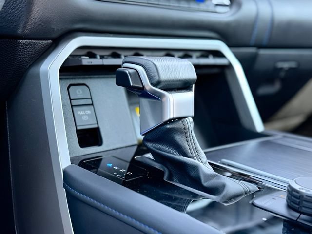 Used 2022 Toyota Tundra Platinum RWD image 23