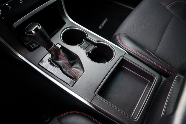 Used 2017 Toyota Camry SE image 28