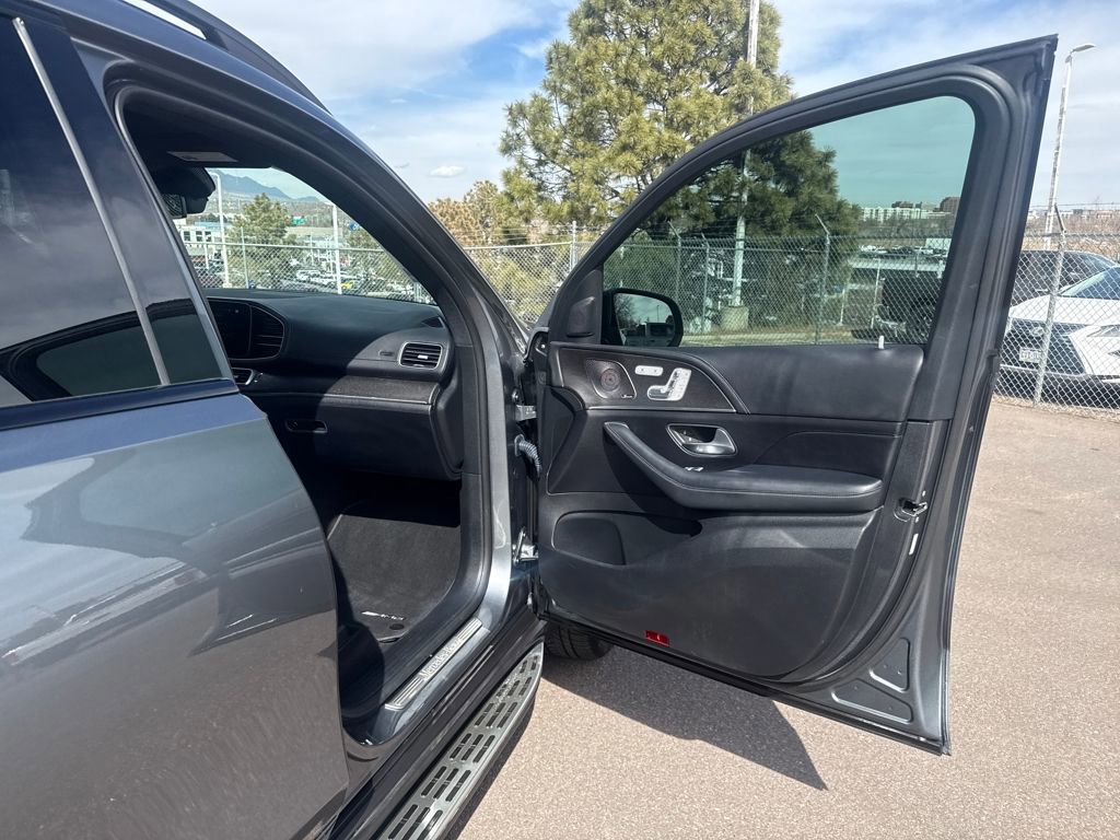 Used 2022 Mercedes-Benz GLS 450 4MATIC image 28