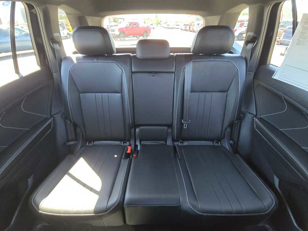 Used 2022 Volkswagen Tiguan SE R-Line AWD/4WD image 17