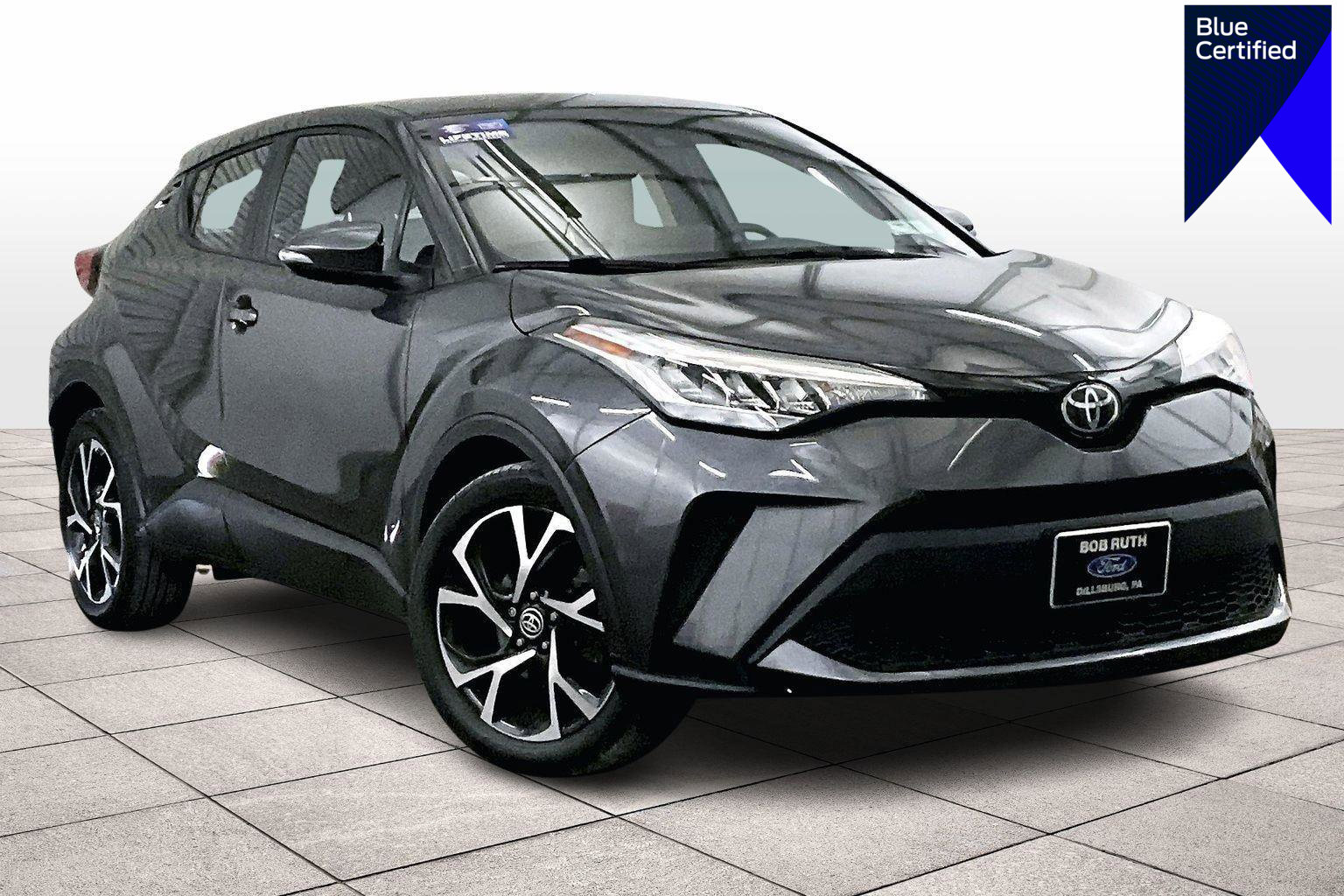 Used 2022 Toyota C-HR XLE image 1