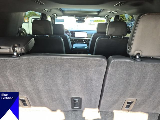 Used 2025 Chevrolet Suburban LT w/ Comfort Package RWD image 33
