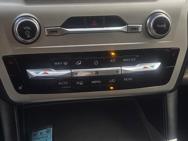 Certified 2023 Ford Explorer XLT w/ Equipment Group 202A image 33