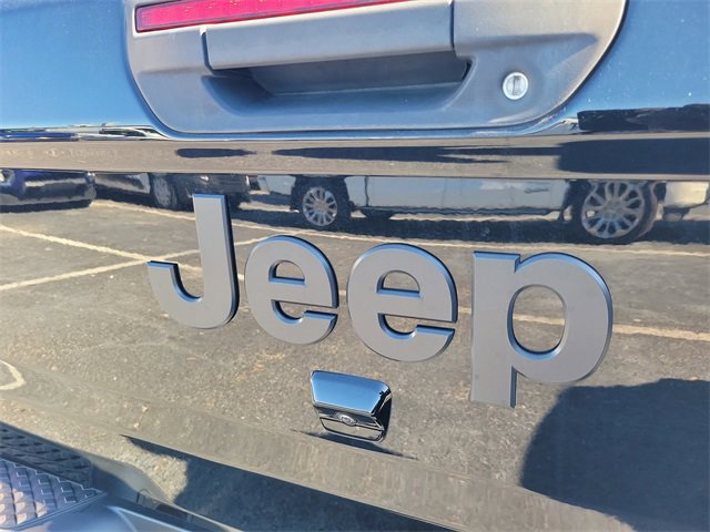 Used 2023 Jeep Gladiator Sport w/ Trailer Tow Package image 7