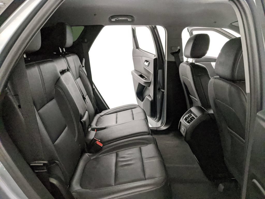 Used 2025 Chevrolet Blazer LT AWD/4WD image 20