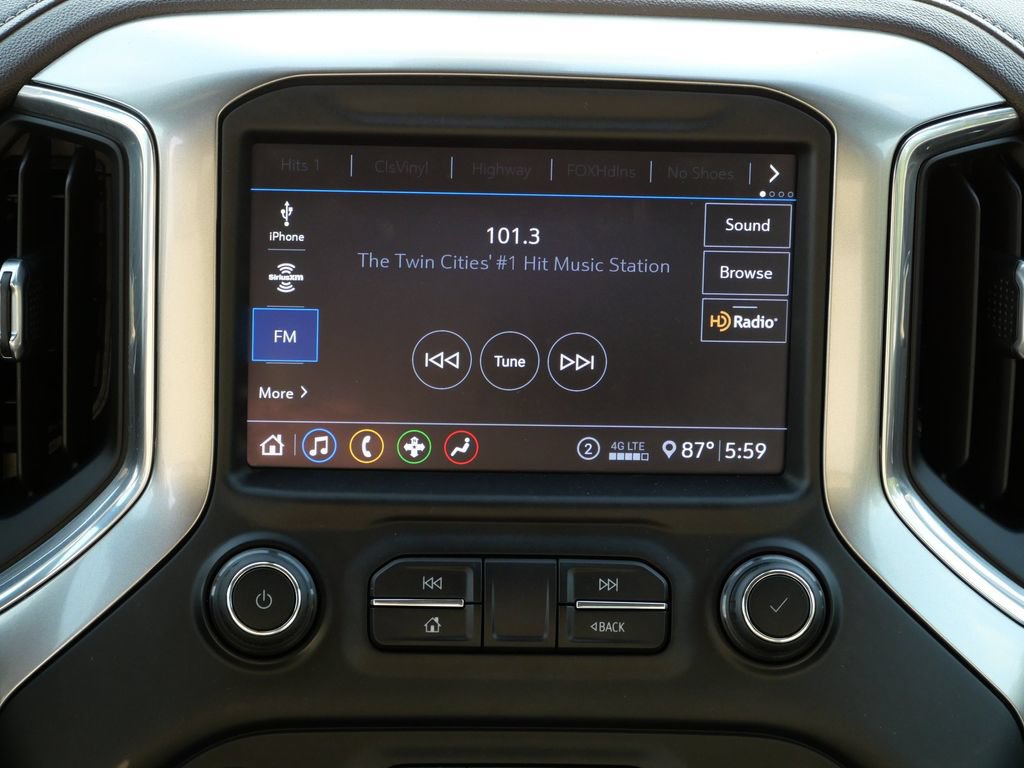 Used 2020 Chevrolet Silverado 1500 RST AWD/4WD image 17