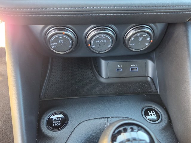 Used 2024 Nissan Z Performance w/ Floor Mat Package RWD image 22