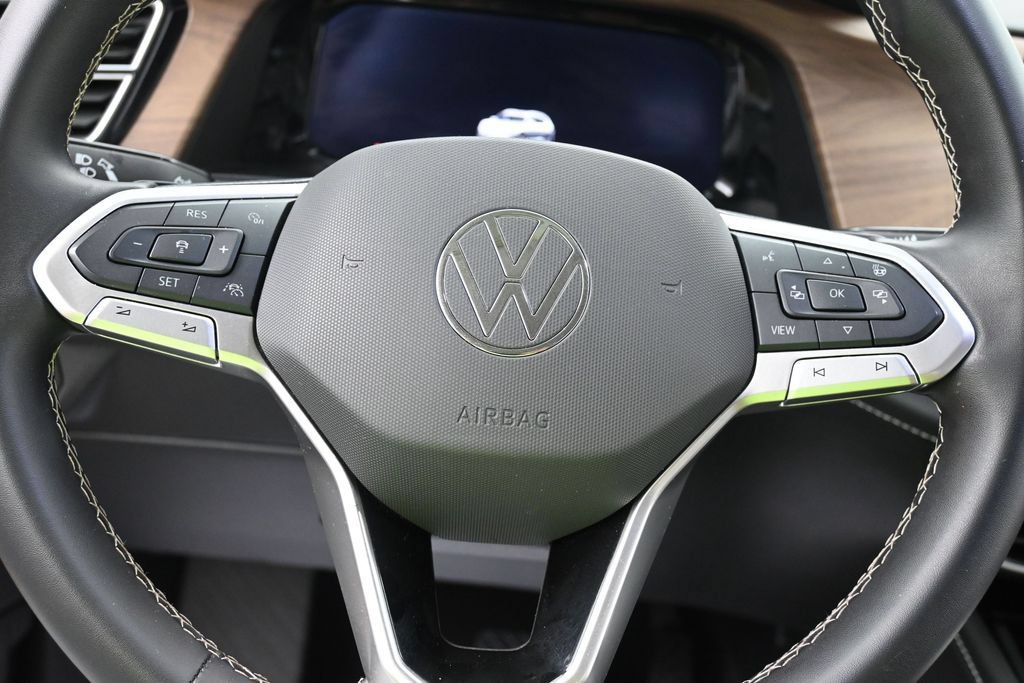 Used 2026 Volkswagen Atlas SE FWD image 13