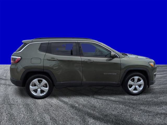 Used 2020 Jeep Compass Latitude FWD image 3