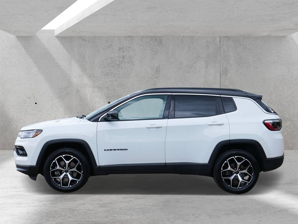 Used 2025 Jeep Compass Limited AWD/4WD image 5