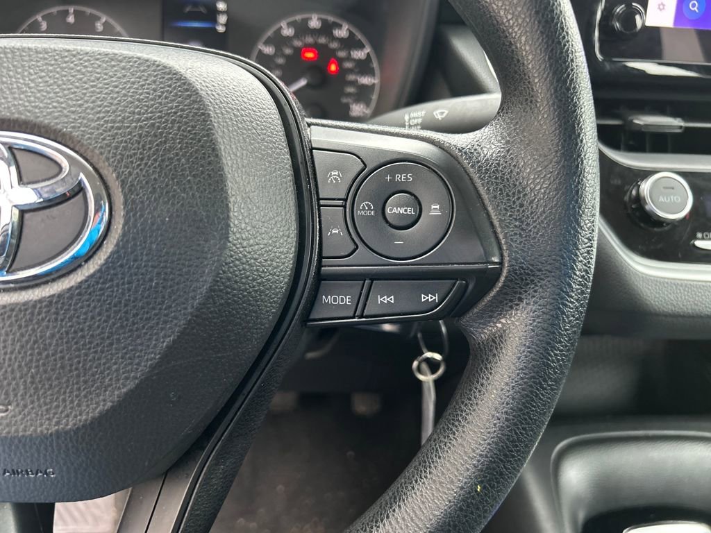 Used 2024 Toyota Corolla LE image 21