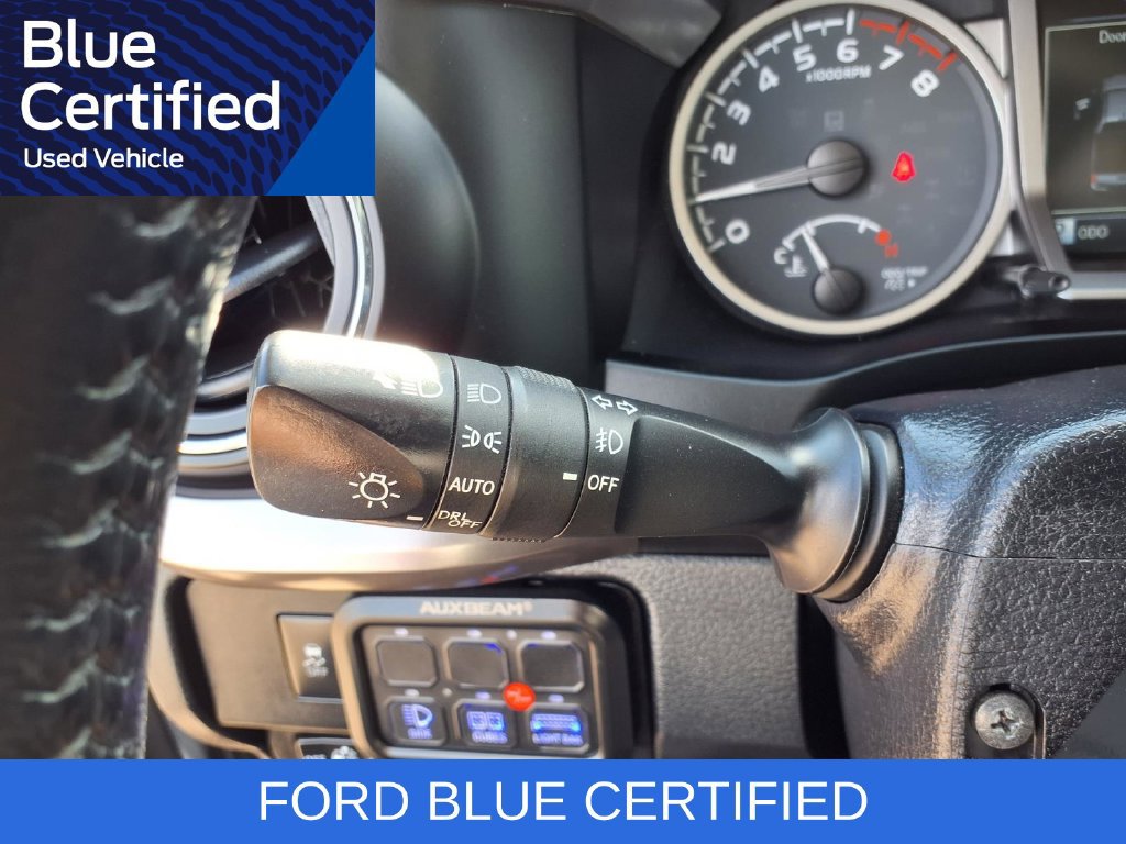 Used 2022 Toyota Tacoma SR5 w/ Technology Package AWD/4WD image 19