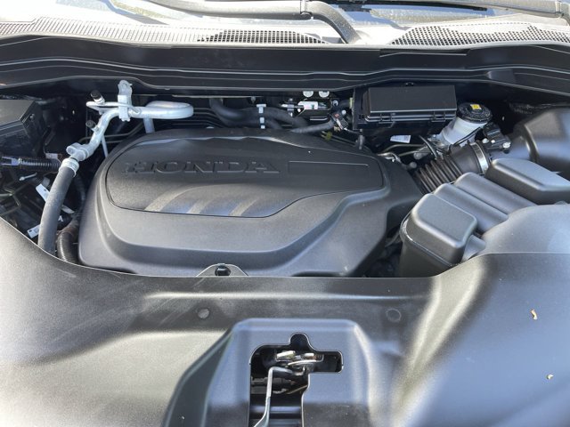 Used 2024 Honda Ridgeline TrailSport image 3