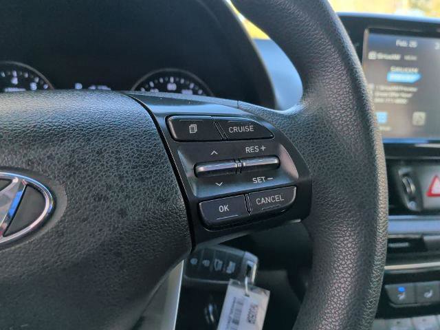 Used 2019 Hyundai Elantra GT image 15