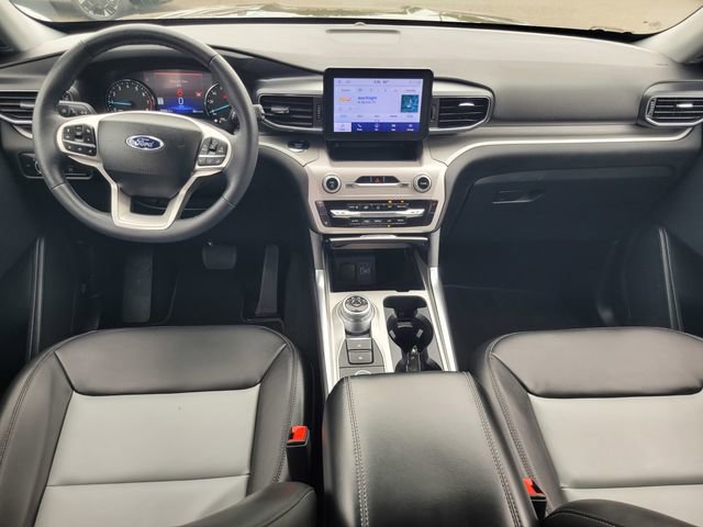 Certified 2023 Ford Explorer XLT w/ Equipment Group 202A AWD/4WD image 14