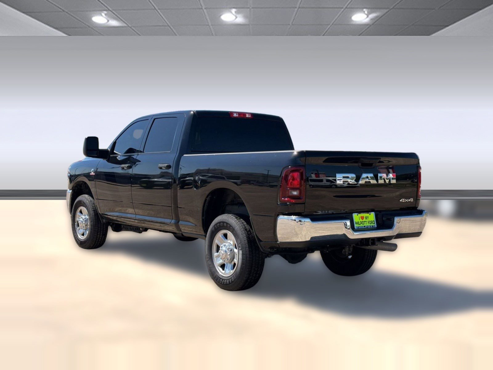 Used 2025 RAM 2500 Tradesman w/ Chrome Appearance Group AWD/4WD image 3