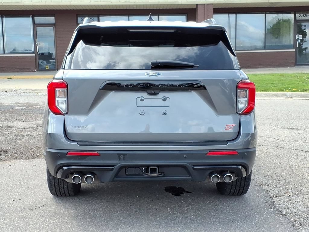 Certified 2022 Ford Explorer ST AWD/4WD image 4