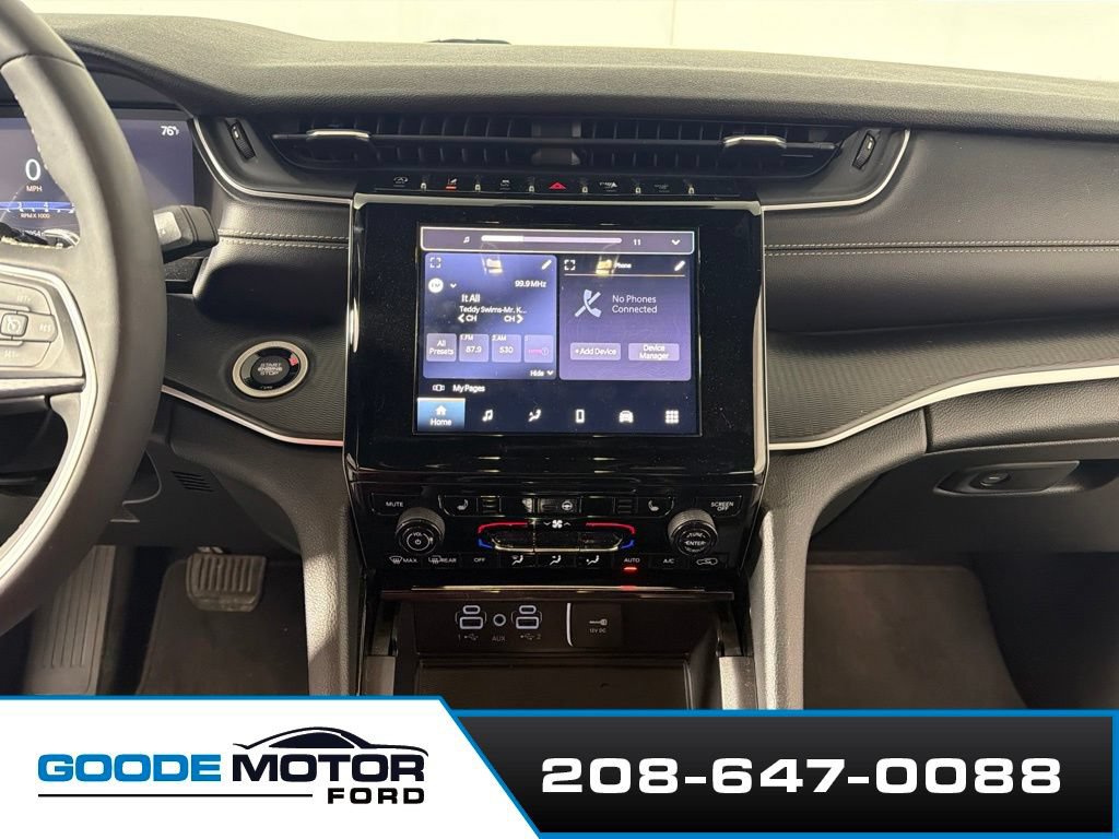 Used 2023 Jeep Grand Cherokee L Laredo AWD/4WD image 15