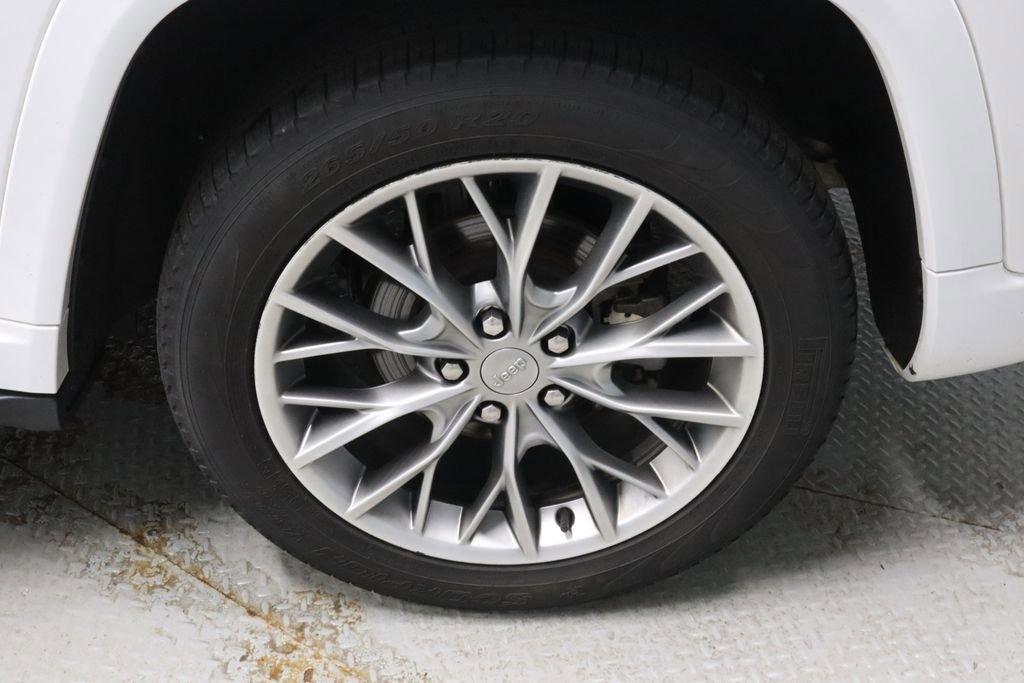 Used 2023 Jeep Grand Cherokee Summit image 20